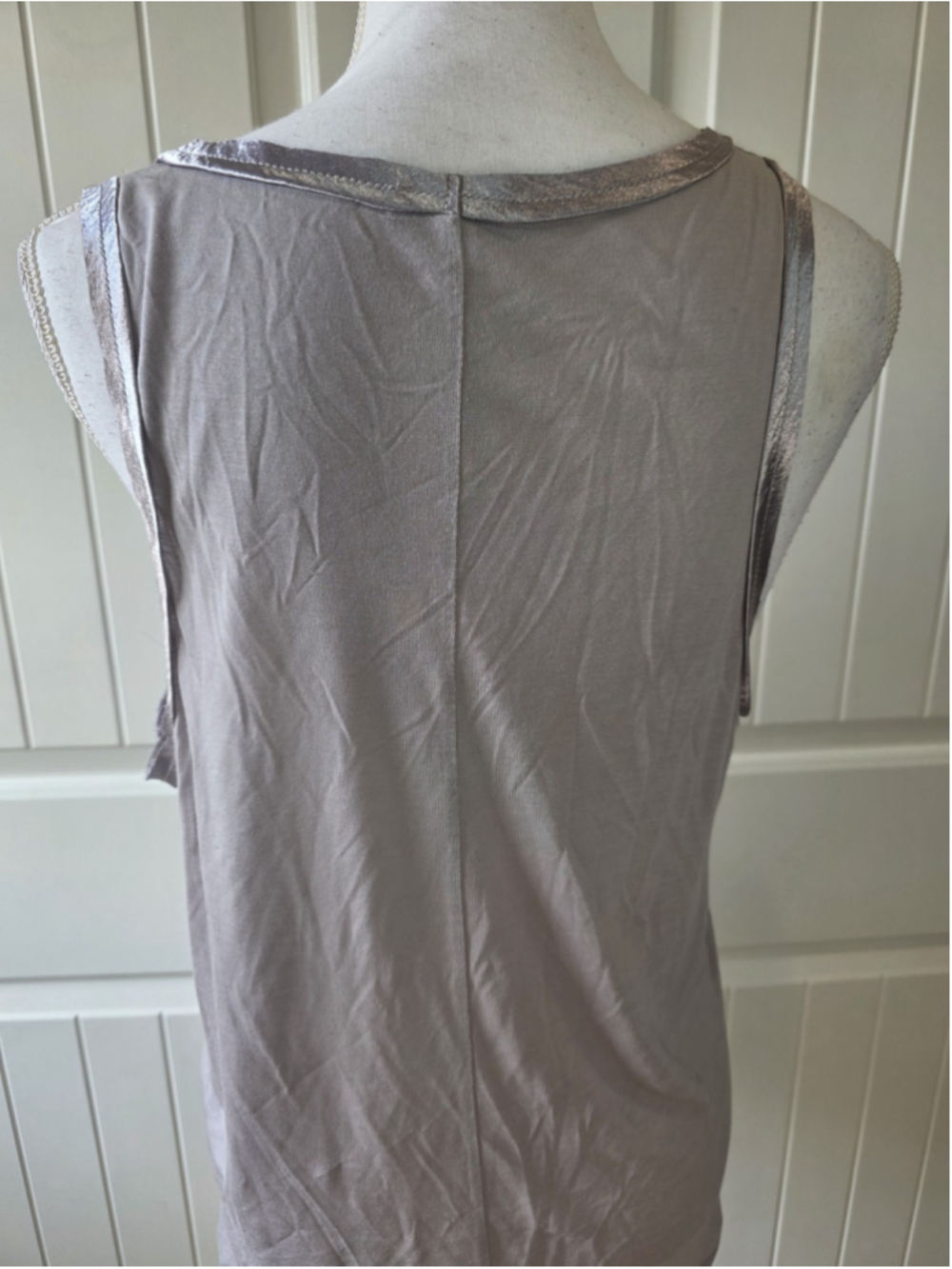 Reiss Metallic Silver Sleeveless Tank Top Sz M Shimmer Scoop Neck Quiet Luxury - Picture 8 of 10